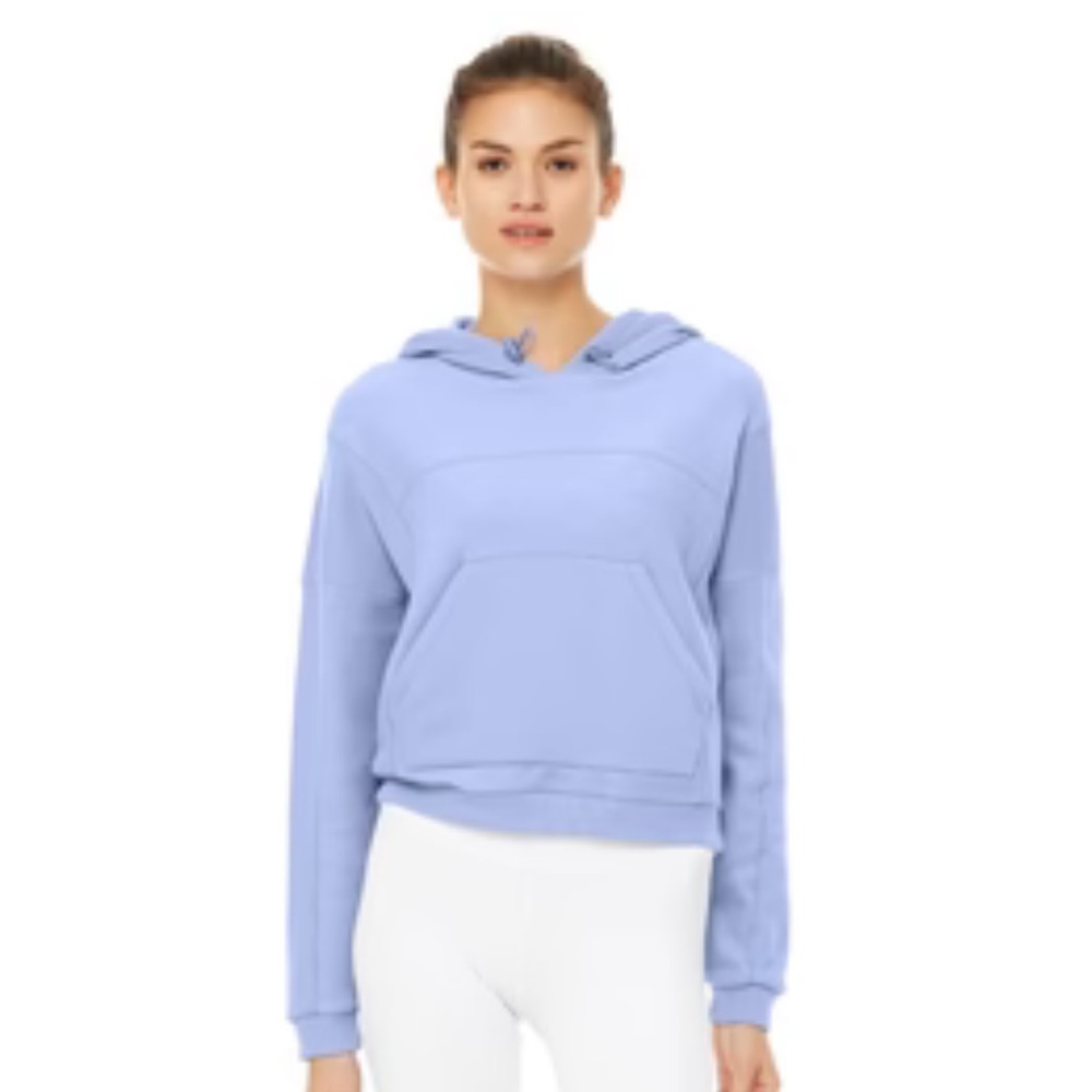 Women’s alo “being hoodie”. 2 texture size medium great condition !